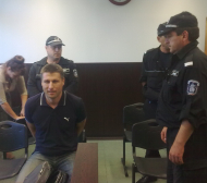 Врайков остава в ареста, глобиха журналист с 200 лева на делото