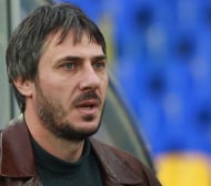 Зафиров защити играча си, повалил съдията Стефан Спасов