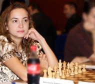 Антоанета Стефанова е №1 за Локомотив (Сф)
