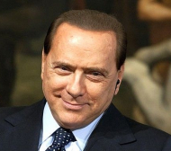 Берлускони иска персонален пазач за Меси