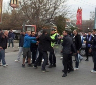 Само в БЛИЦ TV: Размирици, полицията изпусна фенове на “Левски”