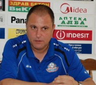 Атанас Джамбазки подаде оставка