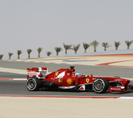 Алонсо най-бърз в последната тренировка в Бахрейн