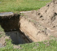 Изкопаха гроб за футболисти (ВИДЕО)