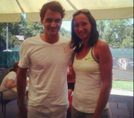 Наша тенисистка тренира с Роджър Федерер