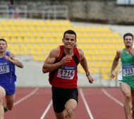Денис Димитров срещу 78 атлети в спринта на 100 метра в Москва