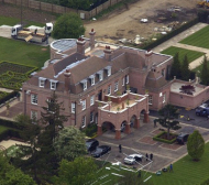 Семейство Бекъм продаде имот за 12 милиона, купува по-скъп