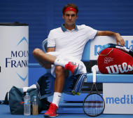 Федерер за 13-а поредна година на 1/8-финал в Мелбърн