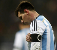 Меси хвърли в паника Аржентина: Пак повръща на терена (ВИДЕО)