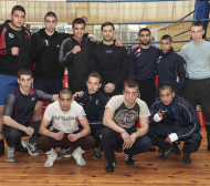 Съставът на младежите за световното по бокс в София