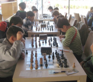 Карпов търси таланти по шах в Албена