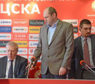Шеф в ЦСКА очаквал 25 000 акционери