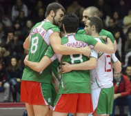 България стартира с драматична загуба в Световната лига