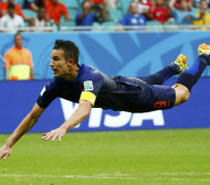 Ван Перси за 5:1 срещу Испания: Не трябва да се надценяваме