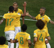 Бразилия ликува в шоу на Неймар, спори на 1/8-финалите с Чили (ВИДЕО и СНИМКИ)