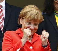 Меркел вярва в Германия, очаква титла