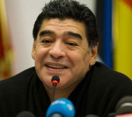 Марадона иска отново да води Аржентина