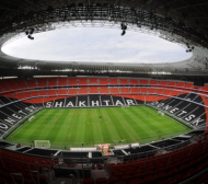 Миномети разрушиха част от стадиона на участник в Шампионската лига