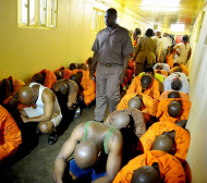 Зловеща картина очаква Писториус в затвора: Гангстери, убийства и изнасилвания (СНИМКИ)