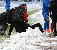 &quot;Левски&quot; без наказание, БФС отложи решението за снежната топка по Младенов