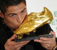 Дават Златната обувка на Роналдо през ноември