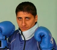 Първа победа за България на Световното по бокс