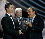 Реал (Мадрид) скочи на Мишел Платини
