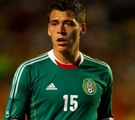 Арсенал си хареса мексикански бранител от Испания