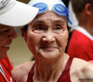 Уникално! 100-годишна японка преплува 1500 метра