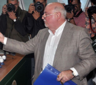 Константин Баждеков изненадан от искането на оставката му