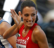 Лалова бие на 200 метра с личен рекорд за сезона