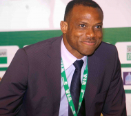 Олисех преговаря за селекционер на Нигерия