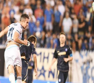Ван Перси с победен гол за Фенербахче в Гърция