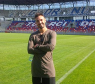 Победен дебют с жълт картон за Виданов в Полша