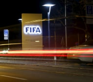 ФИФА обмисля отлагане на изборите