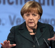 Меркел не се плаши от терористите, ще гледа мача с Холандия