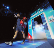 Федерер започна по шампионски в Лондон