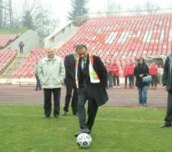 През 2006 година Митал купува ЦСКА