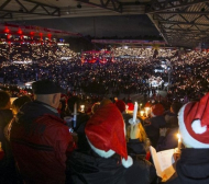 Коледен хор от над 28 500 фенове на Унион (Берлин) - ВИДЕО