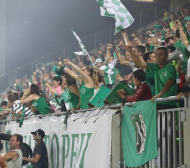 Рекорден брой публика в Разград, фенове остават извън стадиона