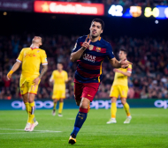 Барселона предлага нов договор на Суарес