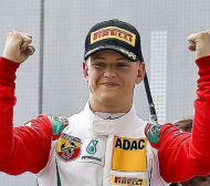 Синът на Шумахер с победа в Германия