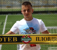 Изненада! Ботев подписа с освободен от ЦСКА
