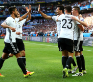 Германия се забавлява, чака победителя от Италия - Испания (ВИДЕО)