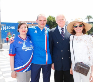 Президентът на Исландия при феновете срещу Франция