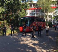 Пак напрежение на "Армията", ултраси блокираха рейса на ЦСКА (СНИМКИ)