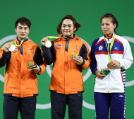 Тайландски триумф в женските щанги до 58 кг