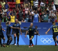 Швеция детронира олимпийския шампион на 1/4-финалите