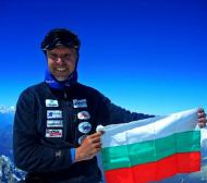 Успокоение: Няма опасност за живота на блъснатия от кола Боян Петров (СНИМКИ)