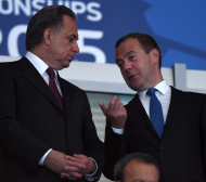 Медведев за отстраняването на руските параолимпийци: Цинизъм! 